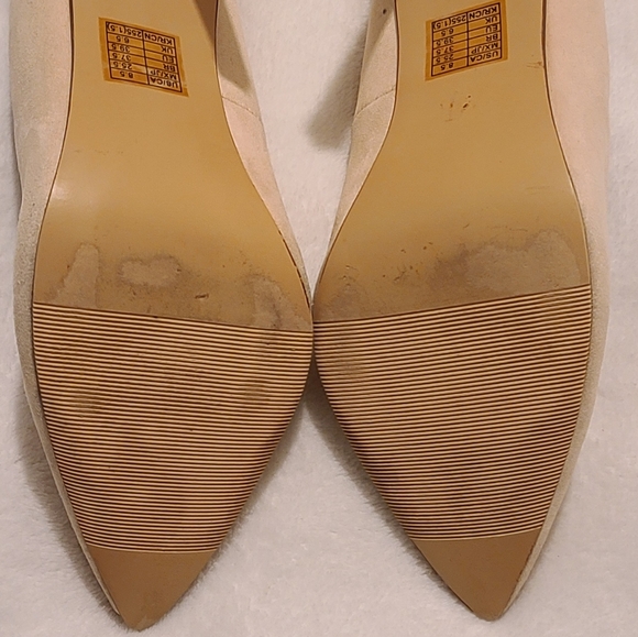 FOREVER 21 NUDE/Cream Faux Suede Pointy Toe Heeled pumps Size 8.5 - Picture 8 of 10